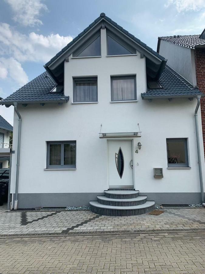 Villa-Seerose Köln Ngoại thất bức ảnh